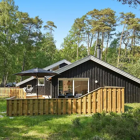 Luxury Retreat Near *