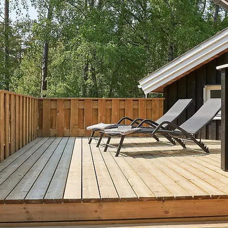 Luxury Retreat Near 度假居 *